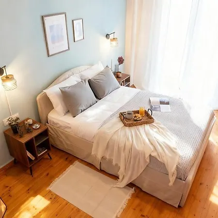 Sofi - Spacious & 3br With Balcony Selanik