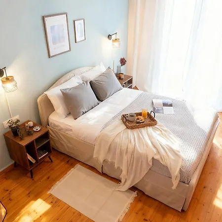 Sofi - Spacious & 3br With Balcony *