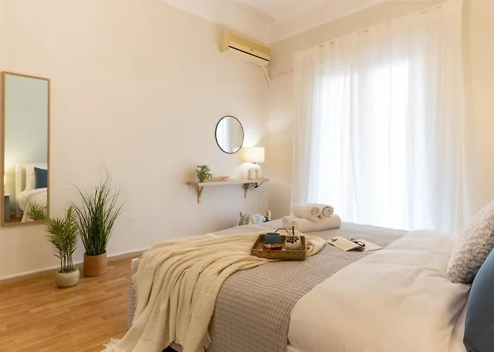 شقة Sofi - Spacious & Central 3Br With Balcony *
