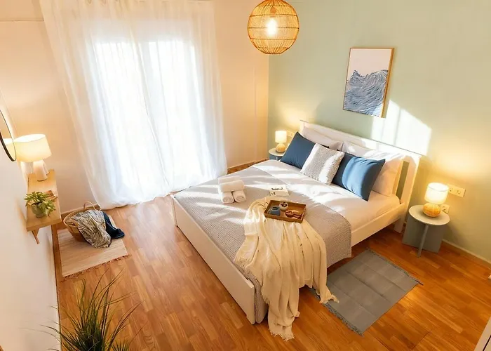 Sofi - Spacious & Central 3Br With Balcony