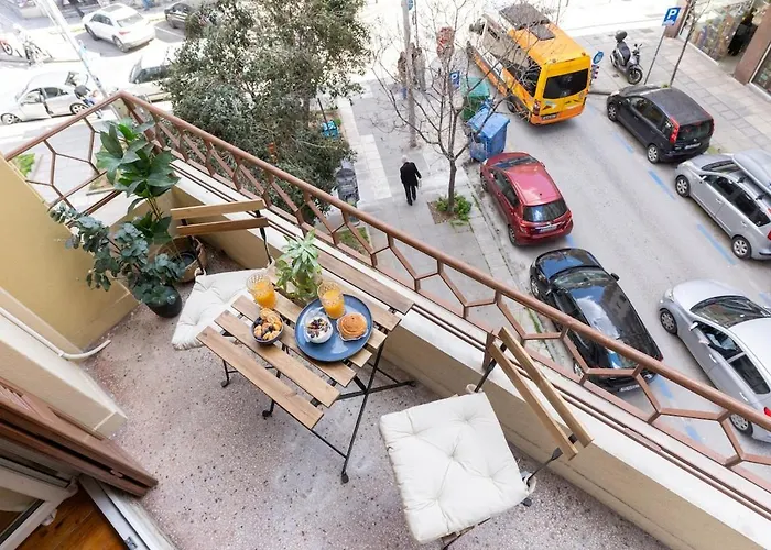 شقة Sofi - Spacious & Central 3Br With Balcony *